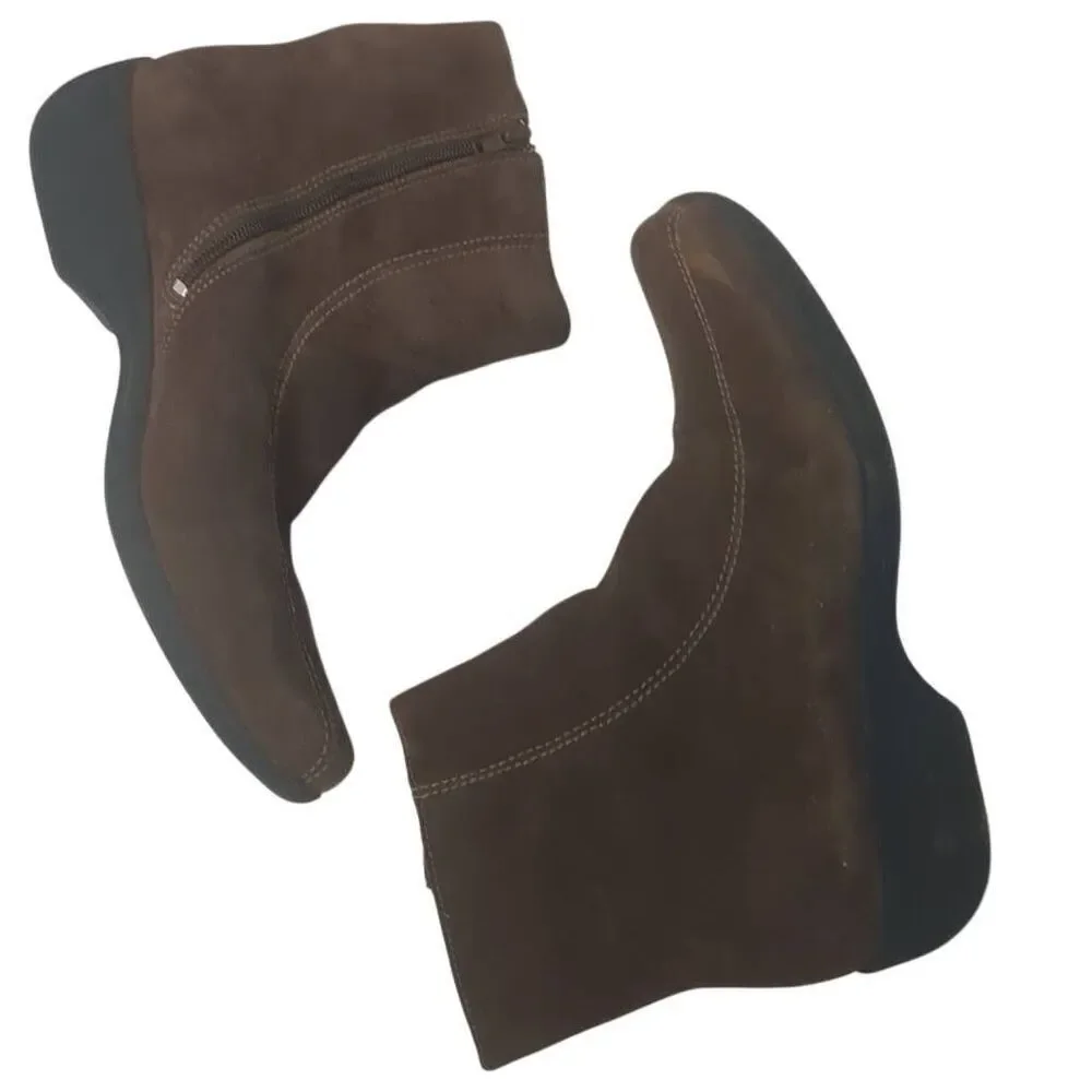 Clarks Brown Suede Leather Oxford Chelsea Boot Bootie Women's 10